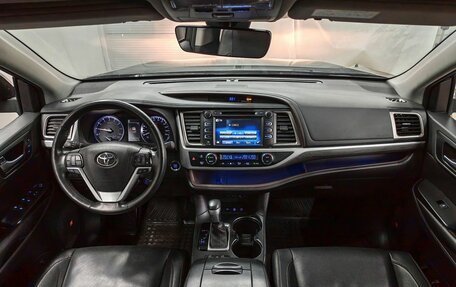 Toyota Highlander III, 2016 год, 3 900 000 рублей, 11 фотография