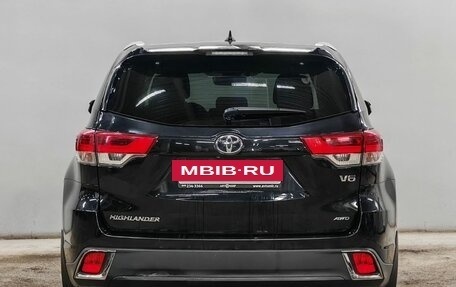 Toyota Highlander III, 2016 год, 3 900 000 рублей, 6 фотография
