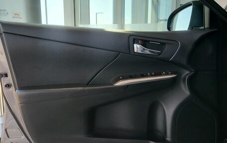 Toyota Camry, 2016 год, 1 999 000 рублей, 17 фотография