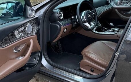 Mercedes-Benz E-Класс, 2017 год, 3 800 000 рублей, 7 фотография