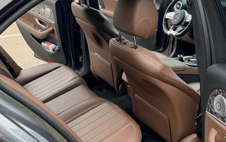 Mercedes-Benz E-Класс, 2017 год, 3 800 000 рублей, 13 фотография