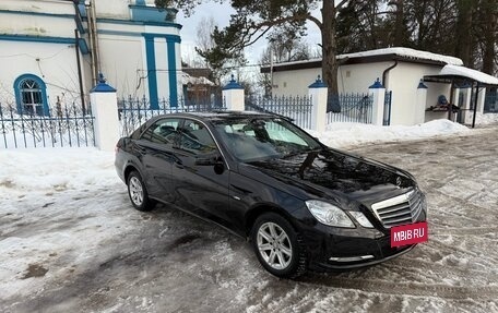 Mercedes-Benz E-Класс, 2010 год, 1 630 000 рублей, 2 фотография