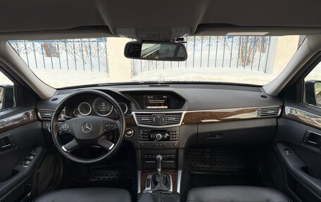 Mercedes-Benz E-Класс, 2010 год, 1 630 000 рублей, 29 фотография