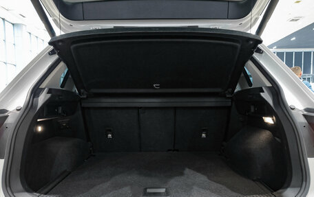 Volkswagen Tiguan II, 2018 год, 2 265 000 рублей, 14 фотография