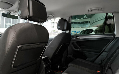 Volkswagen Tiguan II, 2018 год, 2 265 000 рублей, 16 фотография