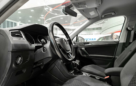 Volkswagen Tiguan II, 2018 год, 2 265 000 рублей, 20 фотография