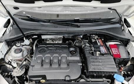 Volkswagen Tiguan II, 2018 год, 2 265 000 рублей, 13 фотография