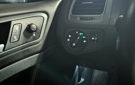 Volkswagen Golf VII, 2013 год, 950 000 рублей, 18 фотография