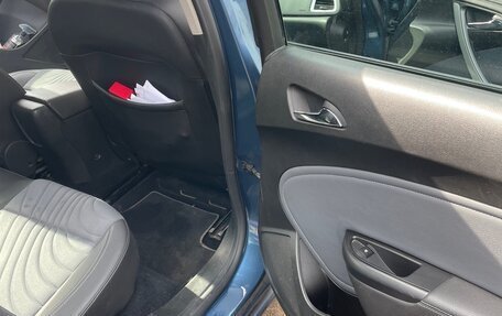 Opel Astra J, 2013 год, 1 050 000 рублей, 2 фотография