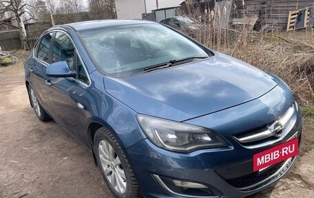 Opel Astra J, 2013 год, 1 050 000 рублей, 19 фотография