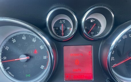 Opel Astra J, 2013 год, 1 050 000 рублей, 29 фотография