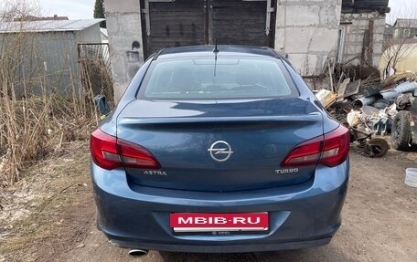 Opel Astra J, 2013 год, 1 050 000 рублей, 21 фотография
