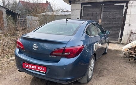 Opel Astra J, 2013 год, 1 050 000 рублей, 22 фотография