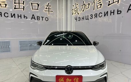 Volkswagen Golf VIII, 2022 год, 1 900 000 рублей, 2 фотография