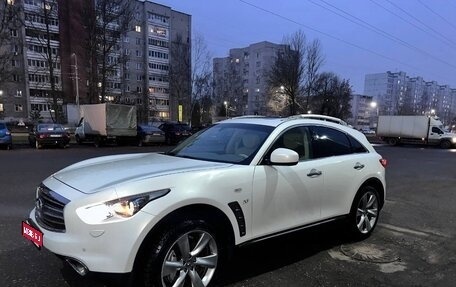 Infiniti QX70, 2014 год, 3 800 000 рублей, 1 фотография