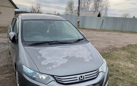 Honda Insight II рестайлинг, 2009 год, 710 000 рублей, 2 фотография