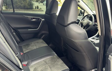 Toyota RAV4, 2022 год, 3 600 000 рублей, 8 фотография