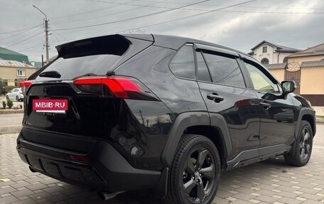 Toyota RAV4, 2022 год, 3 600 000 рублей, 6 фотография