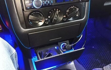 Mitsubishi Carisma I, 2003 год, 170 000 рублей, 8 фотография