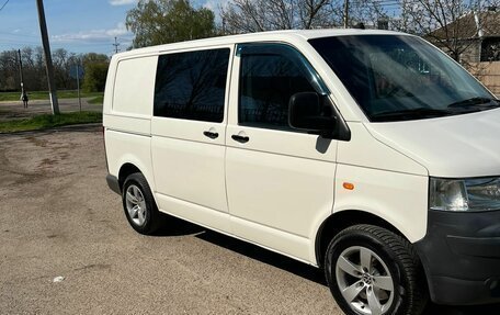 Volkswagen Transporter T5 рестайлинг, 2006 год, 1 250 000 рублей, 2 фотография