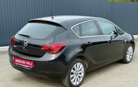 Opel Astra J, 2011 год, 800 000 рублей, 5 фотография