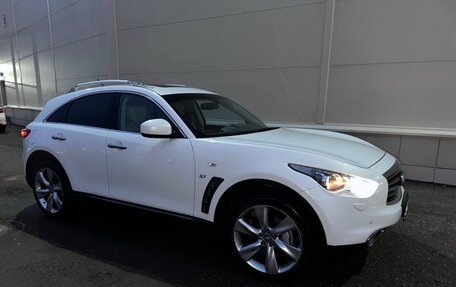 Infiniti QX70, 2014 год, 3 800 000 рублей, 2 фотография