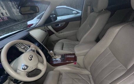 Infiniti QX70, 2014 год, 3 800 000 рублей, 19 фотография