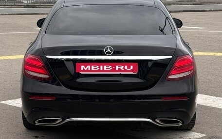 Mercedes-Benz E-Класс, 2018 год, 2 980 000 рублей, 6 фотография