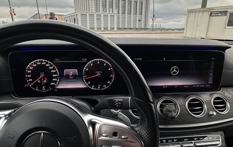 Mercedes-Benz E-Класс, 2018 год, 2 980 000 рублей, 12 фотография