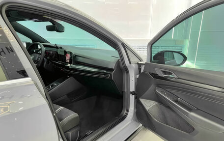 Volkswagen Golf VIII, 2022 год, 2 188 000 рублей, 16 фотография