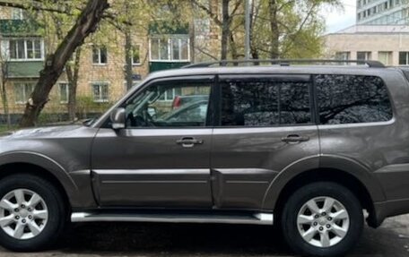 Mitsubishi Pajero IV, 2012 год, 2 300 000 рублей, 3 фотография