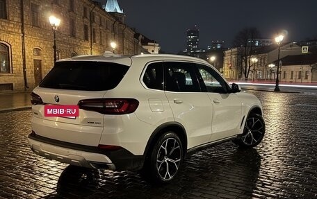 BMW X5, 2021 год, 4 900 000 рублей, 2 фотография