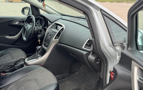 Opel Astra J, 2011 год, 590 000 рублей, 11 фотография