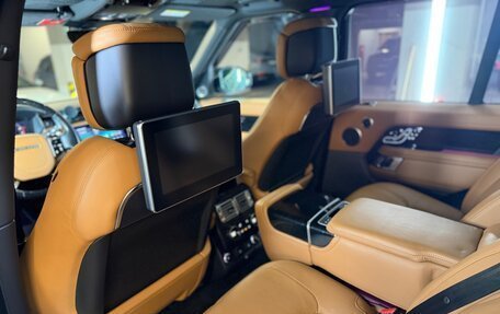 Land Rover Range Rover IV рестайлинг, 2019 год, 7 999 000 рублей, 12 фотография