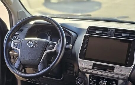 Toyota Land Cruiser Prado 150 рестайлинг 2, 2019 год, 6 700 000 рублей, 5 фотография