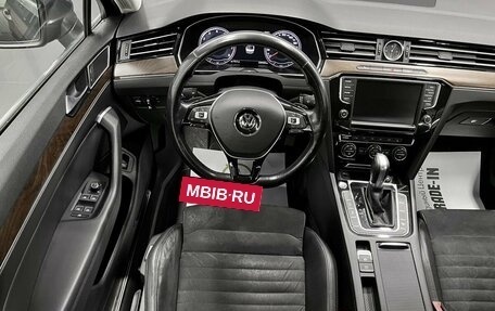Volkswagen Passat B8 рестайлинг, 2015 год, 1 645 000 рублей, 11 фотография