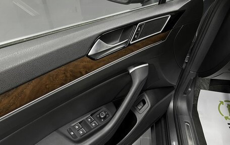 Volkswagen Passat B8 рестайлинг, 2015 год, 1 645 000 рублей, 25 фотография