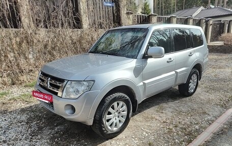 Mitsubishi Pajero IV, 2012 год, 2 200 000 рублей, 6 фотография