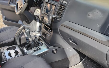 Mitsubishi Pajero IV, 2012 год, 2 200 000 рублей, 13 фотография