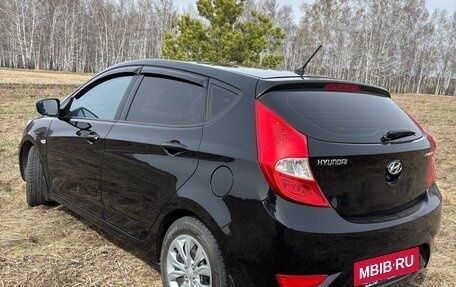 Hyundai Solaris II рестайлинг, 2014 год, 695 000 рублей, 3 фотография