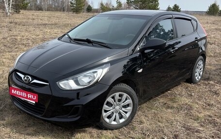 Hyundai Solaris II рестайлинг, 2014 год, 695 000 рублей, 4 фотография