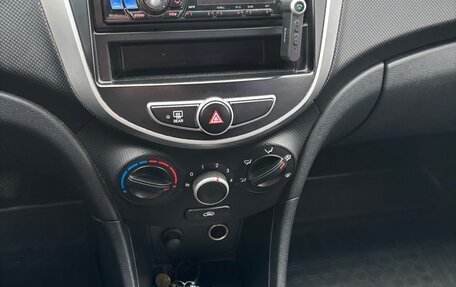 Hyundai Solaris II рестайлинг, 2014 год, 695 000 рублей, 9 фотография