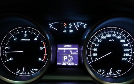 Toyota Land Cruiser 200, 2008 год, 2 850 000 рублей, 13 фотография