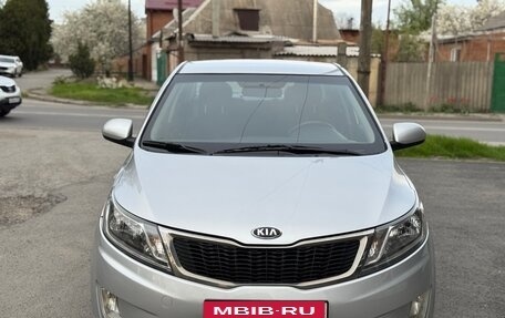 KIA Rio III рестайлинг, 2014 год, 920 000 рублей, 2 фотография