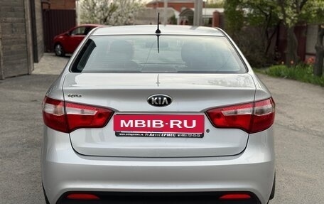 KIA Rio III рестайлинг, 2014 год, 920 000 рублей, 5 фотография