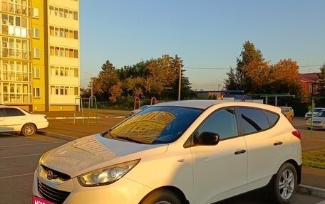 Hyundai ix35 I рестайлинг, 2011 год, 1 300 000 рублей, 7 фотография