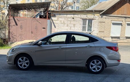 Hyundai Solaris II рестайлинг, 2012 год, 830 000 рублей, 5 фотография