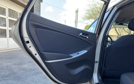 Hyundai Solaris II рестайлинг, 2012 год, 830 000 рублей, 11 фотография