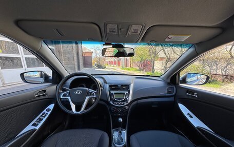 Hyundai Solaris II рестайлинг, 2012 год, 830 000 рублей, 13 фотография