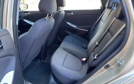 Hyundai Solaris II рестайлинг, 2012 год, 830 000 рублей, 12 фотография